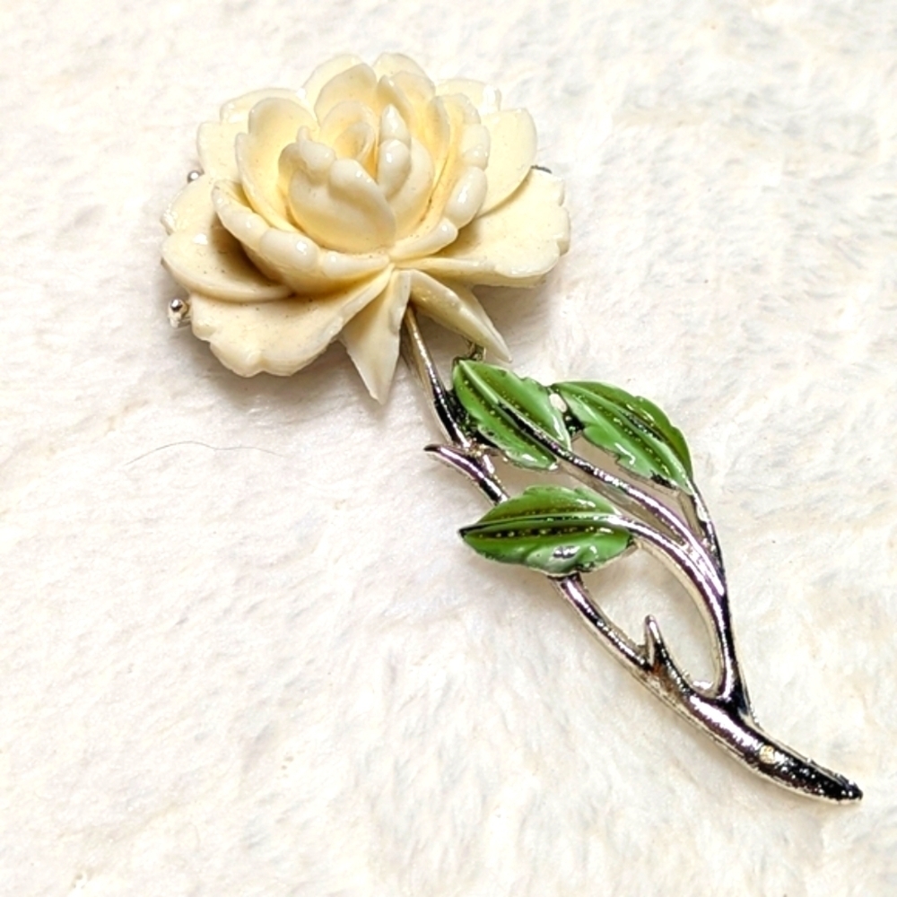 Vintage JJ Jonette Ivory Colored Rose Brooche with Silvertone Stem. - Picture 1 of 9